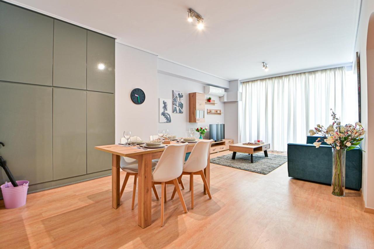 Modern Flat In The Heart Of Port Of Piraeus Apartamento Exterior foto